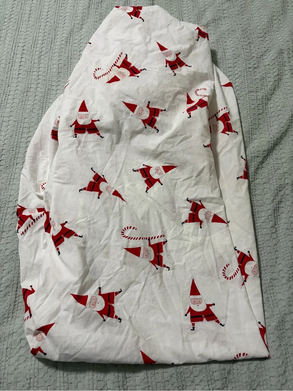 White Holiday Santa Print crib sheet